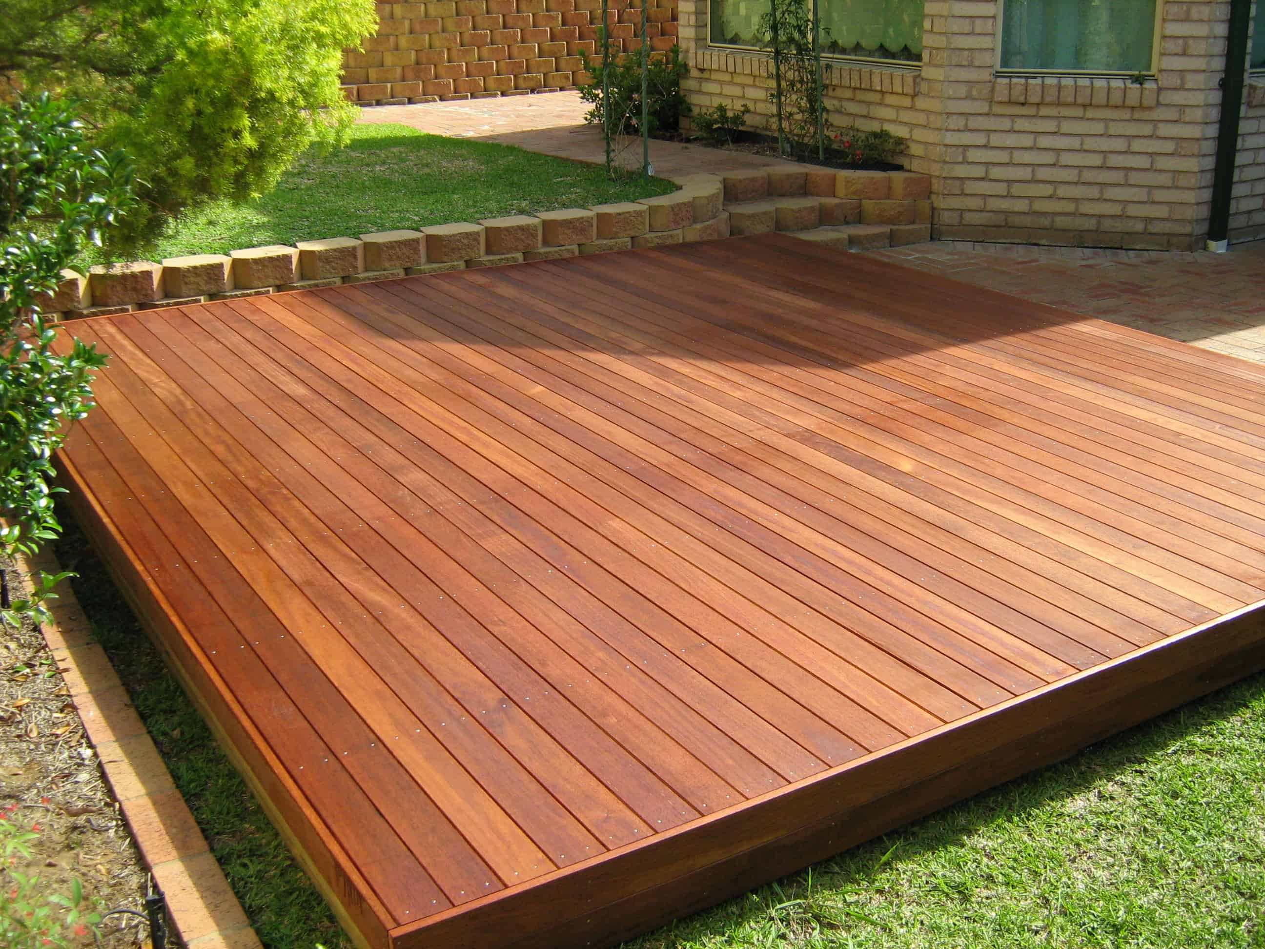 Floating Deck