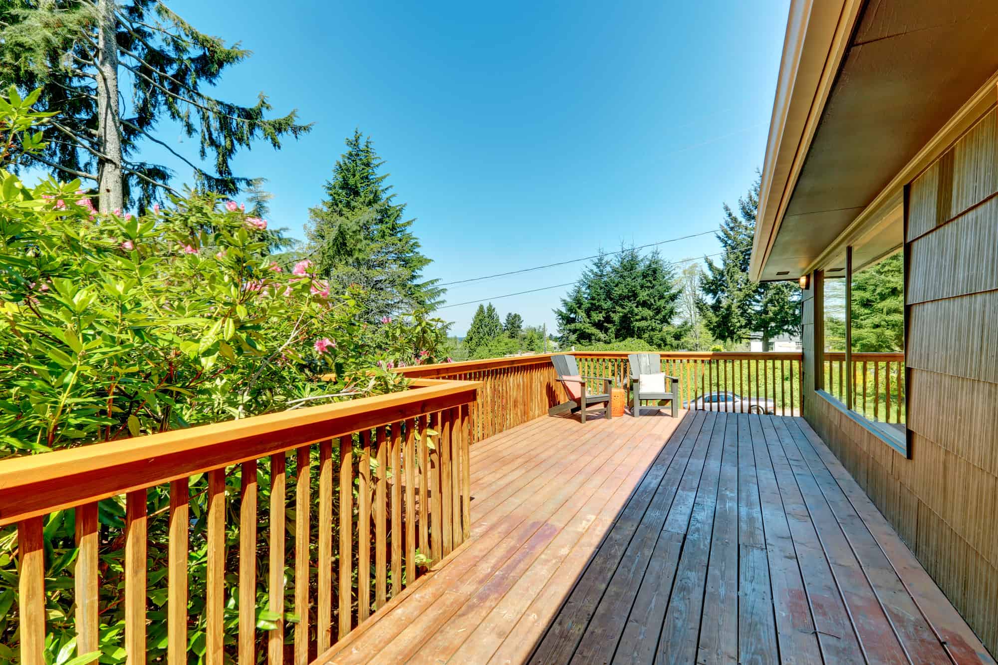 wood vs. composite decking, Wood or Composite Decking: Which is Best?