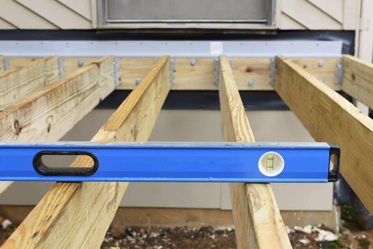 What S The Proper Joist Spacing For Composite Decking Decks Docks