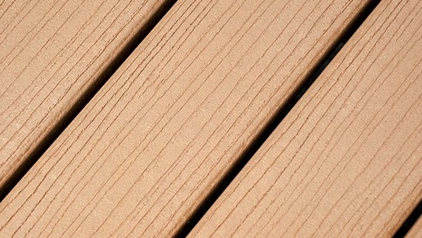 Clean composite decking