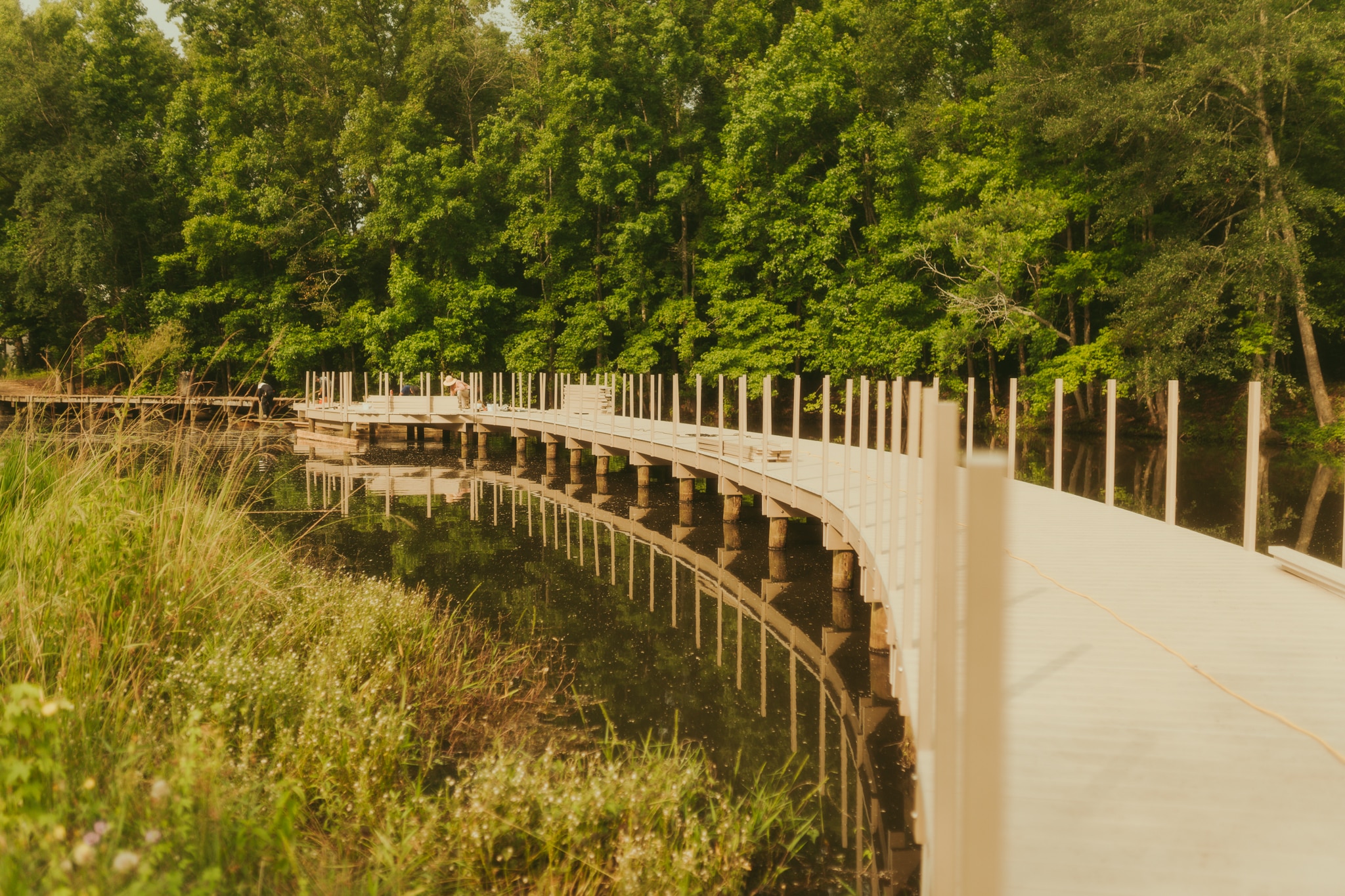 cool composite decking, Cool Composite Decking: Heat-Reflective Owens Corning WearDeck™