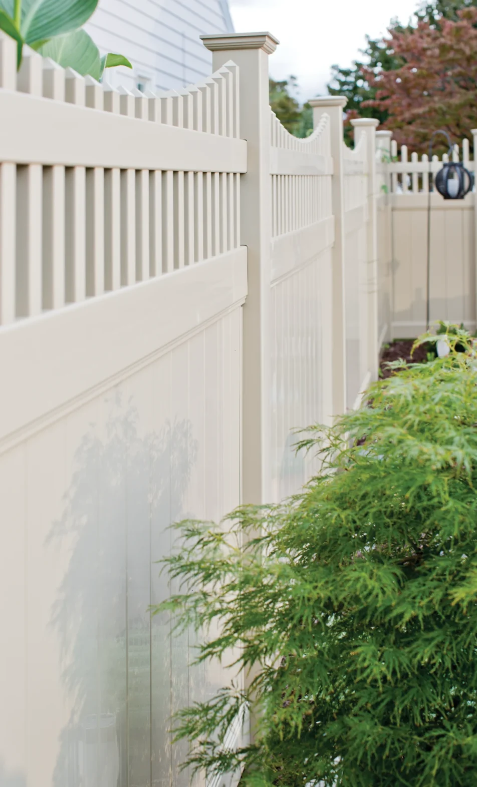 custom vinyl fencing
