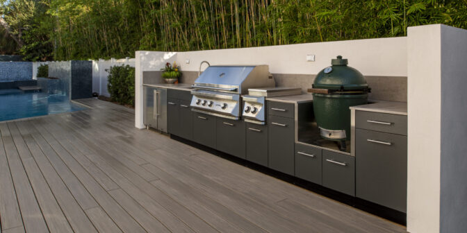 outdoor kitchen with Trex decking