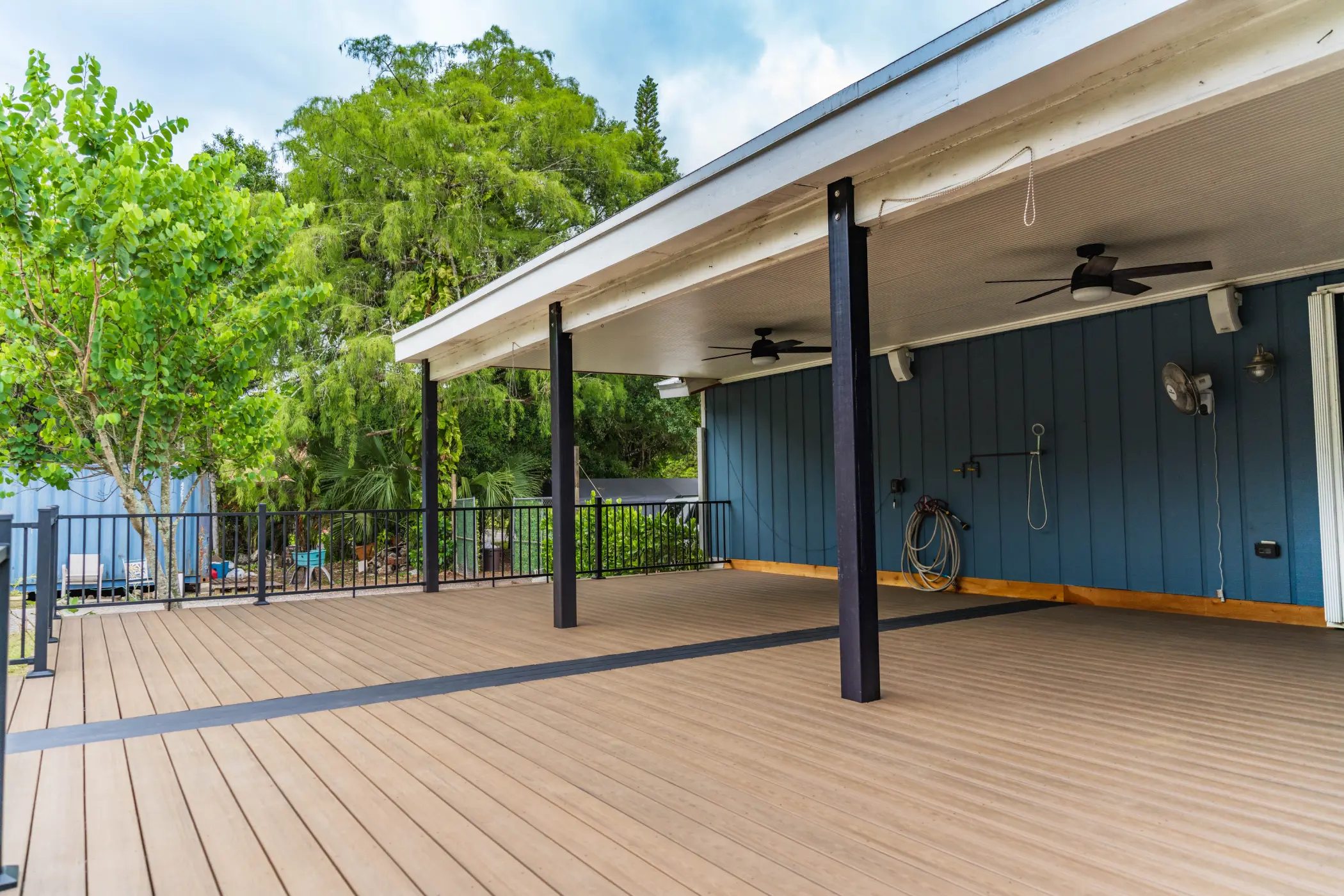, Parallel or Perpendicular: Which Way Should Deck Boards Run?
