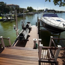 , DOCKS